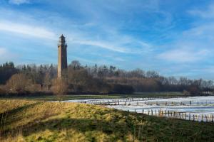 Salzwiesenglueck-im-Haus-zwischen-den-Wassern