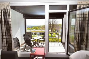 Hohes-Ufer-Meer-Aussicht