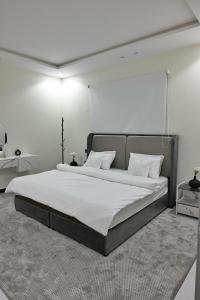 #126شقة إيجار يومي مفروشة في حي المروج - مرتاح