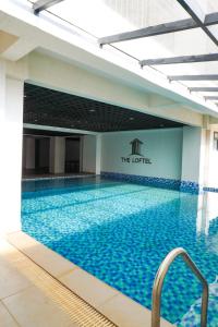 Ruaka studio apartment with a pool