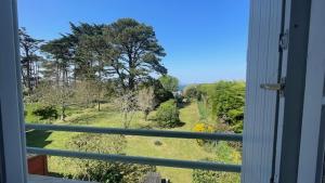 Maisons de vacances Ty Prevosto - jardin clos - plage a pieds : photos des chambres