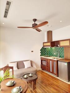 TON THAT THIEP Tropical house Maya Dung