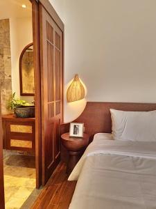 TON THAT THIEP Tropical house Maya Dung