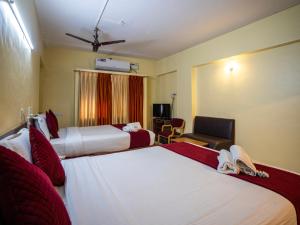 Hotel Vyshak International