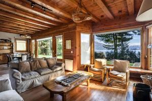 BOG Casa Inalafquen - con costa de lago