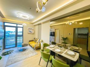 Modern & Luxury 1BR near Okada, Solaire, Airport