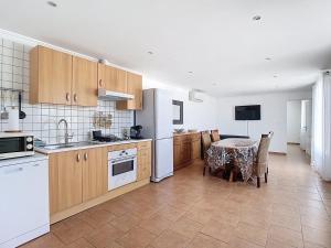 Maisons de vacances Maison 50m2 dans propriete privee a 20 minutes de la mer : photos des chambres