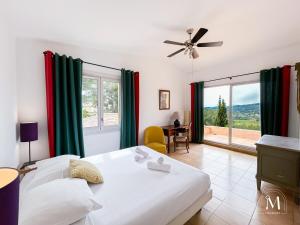 Maisons de vacances Belle demeure dans les hauteurs d-Ollioules : photos des chambres