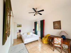 Maisons de vacances Belle demeure dans les hauteurs d-Ollioules : photos des chambres