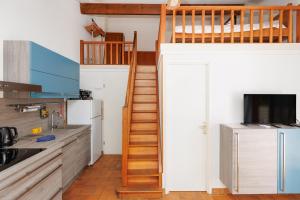 Maisons de vacances L-Eden Vert Bagnols En Foret YourHostHelper : photos des chambres