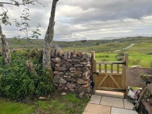 2 Guests - Free Parking - Bbq & Patio - Sea Views