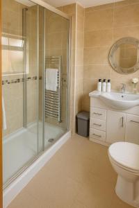 Elegant 5BR House - Near Wollaton Hall, QMC, City Centre & Nottingham University - Sleeps 9