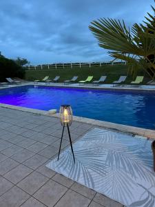 Appartements Love You Suite Romantique Spa 25min du futuroscope : photos des chambres