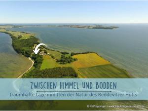 Höfthus 9 Holla die Boddenfee Meerblick Terrasse mit Hund die Natur genießen