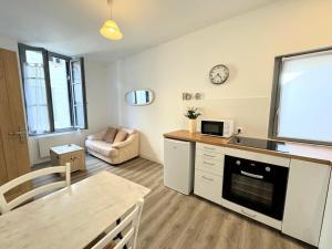 Appartements Studio Hyper centre a l-ombre du chateau : photos des chambres