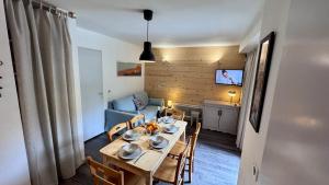 Au pied des pistes et des remontées Domaine Val Cenis Appart à Termignon Val Cenis avec Wifi