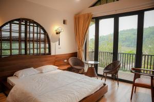 Nghỉ dưỡng tại Làng Văn hóa- Du lịch các dân tộc Việt Nam