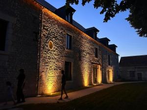 Maisons de vacances Domaine a proximite de Chinon avec piscine, billard, petanque, jeux pour enfants : photos des chambres
