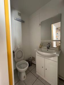 B&B / Chambres d'hotes Le chene fleuri : Chambre Double