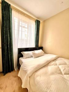 2 bedroom