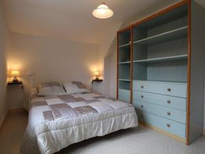 Gîte pittoresque en bord de rivière avec jardin clos, proche sports et sites touristiques - FR-1-582-176