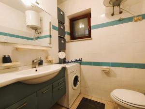 Arianna's House by Holiday World img13