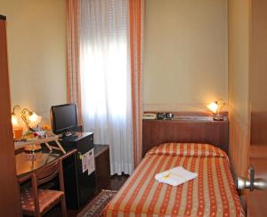 Standard Single Room room in Albergo Ristorante Leon d'Oro