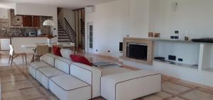 Lavish Seaside Villa with Garden and Stunning Views