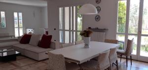 Lavish Seaside Villa with Garden and Stunning Views