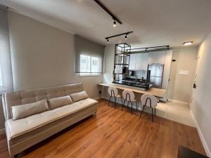 1 Quarto Bela Cintra Novíssimo Prox ao H Sírio