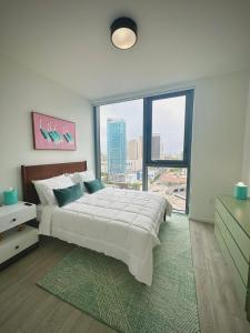 Miami-Brickell Luxury 2BR-2BATH with skyline VIEWS - walking distance to KASEYA-HEAT ARENA & BAYSIDE
