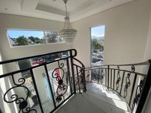 Luxurious Penthouse Getaway !