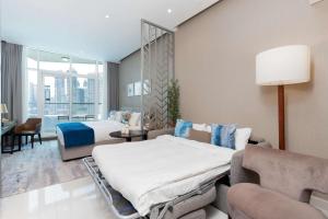 Luxury Canal-View Studio