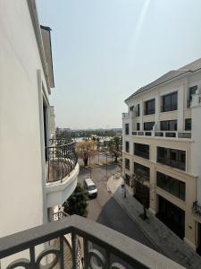 Emiii House -Homestay View Biển Vinhomes Ocean Park 2