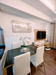 Kaizen - AC Suites at Symfoni Bossa