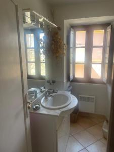 Appartements Maison de village 3 chambres 2 SDB avec terrasse & jardin - Proche St Florent : photos des chambres