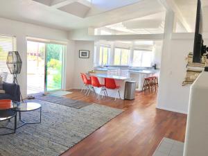 3 B 2 BA home in a Serene, quiet cul de sac