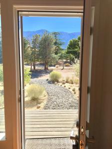 3 B 2 BA home in a Serene, quiet cul de sac