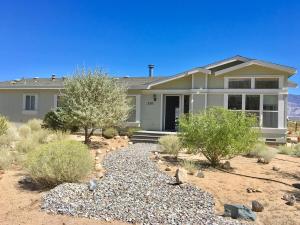 3 B 2 BA home in a Serene, quiet cul de sac