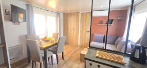 Campings MOBIL HOME CAMPING LES SABLES DU MIDI 3 chambres : photos des chambres