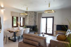 Pnoẽs Pelion Luxury Seaview Villa with priv Garden