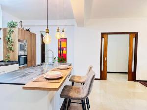 Suite EnEs con terrazza panoramica, idromassagio