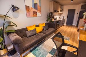 Silvermine One Bedroom Apartment