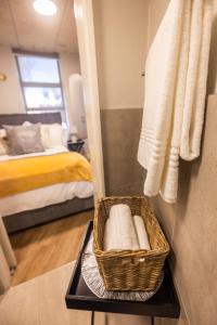 Silvermine One Bedroom Apartment