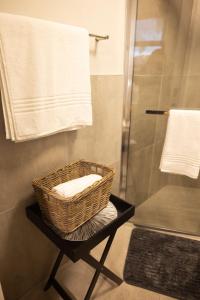 Silvermine One Bedroom Apartment