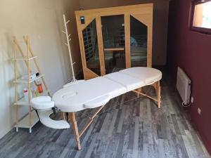 Chalet avec bain à remous à Saint-Loup-Terrier