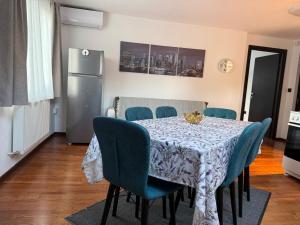 Emun Grigo Lofthouse