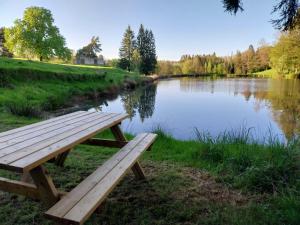 Maisons de vacances Gite Sous le marronnier jusqu-a 10 personnes : photos des chambres