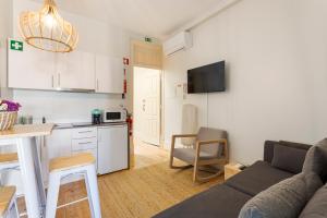 Viela Chic by Cozy Stay