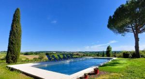 Villas Maison Gasconne, 6 chambres, piscine 14x5, vue sur les vignobles : photos des chambres